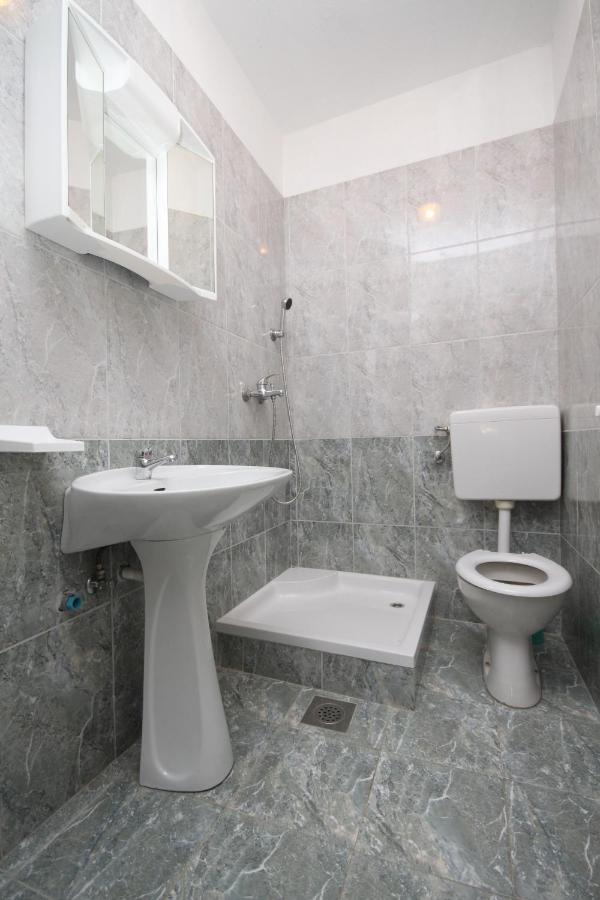 Apartments And Rooms With Parking Space Metajna, Pag - 4120 Exterior foto