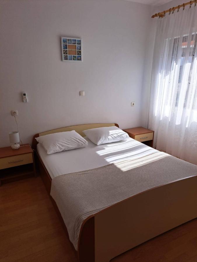 Apartments And Rooms With Parking Space Metajna, Pag - 4120 Exterior foto