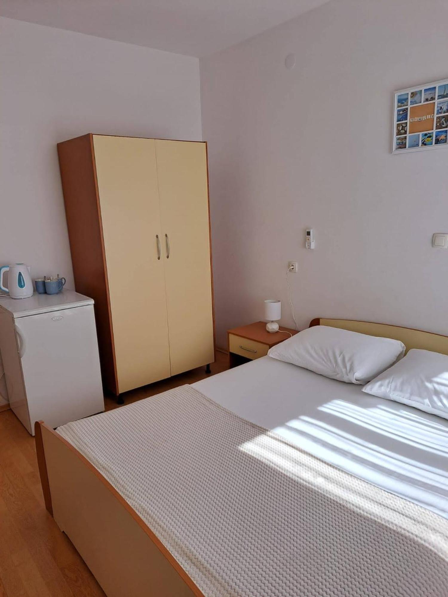 Apartments And Rooms With Parking Space Metajna, Pag - 4120 Habitación foto